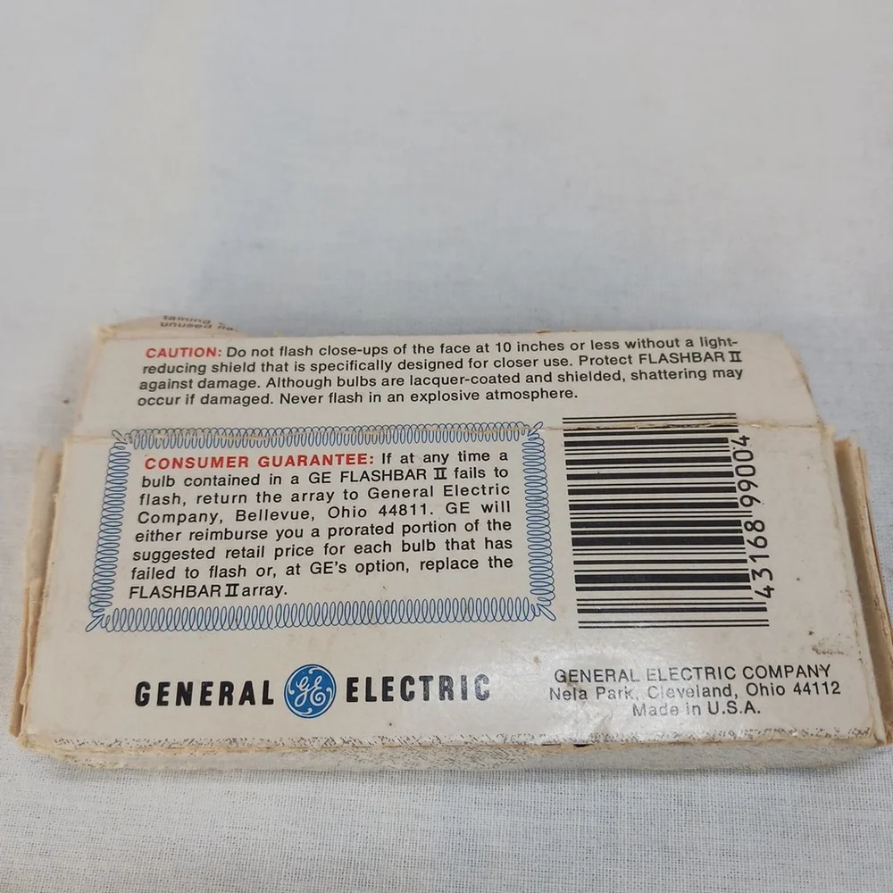 Vintage GE Flash Bar II Polaroid Sylvania SX70 Sealed